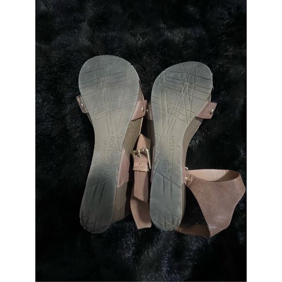 Ladies Kenneth Cole Reaction stacked  Wedge Sandals Size 11 - Picture 5 of 5